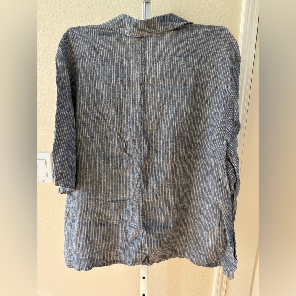 Everlane The Linen Workwear Shirt in Navy Stripe - Size XL - Picture 5 of 7